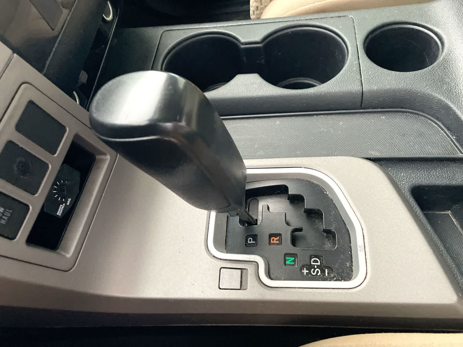2013 Toyota Tundra Double Cab 4.6L V8 6-Spd AT (Natl)