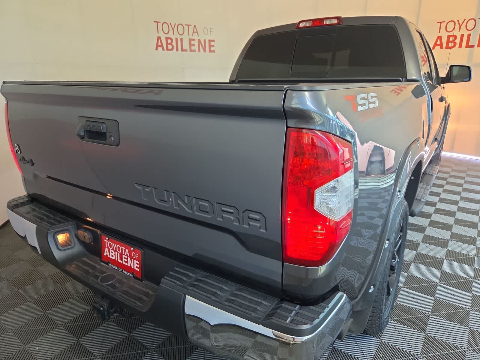 2018 Toyota Tundra SR5