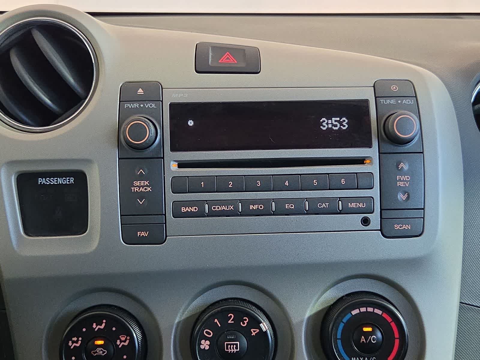 2009 Pontiac Vibe w/1SB