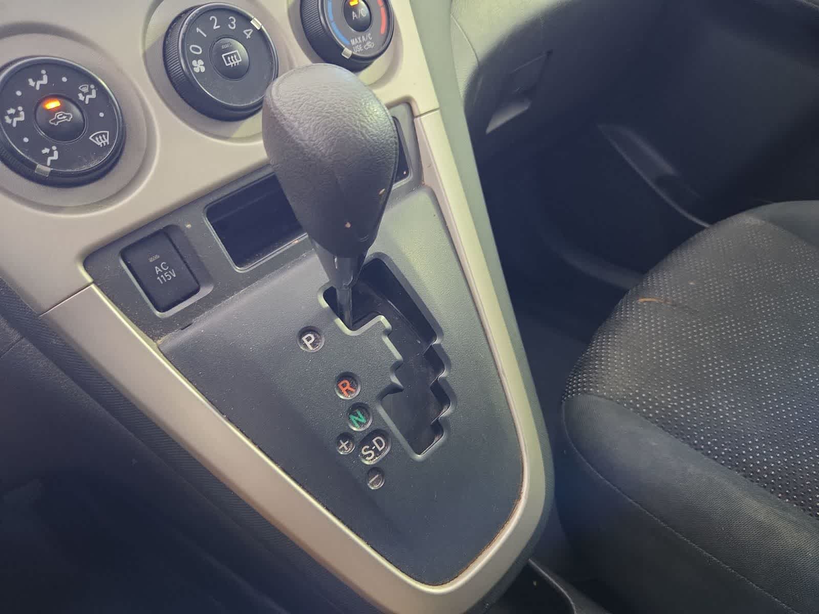 2009 Pontiac Vibe w/1SB