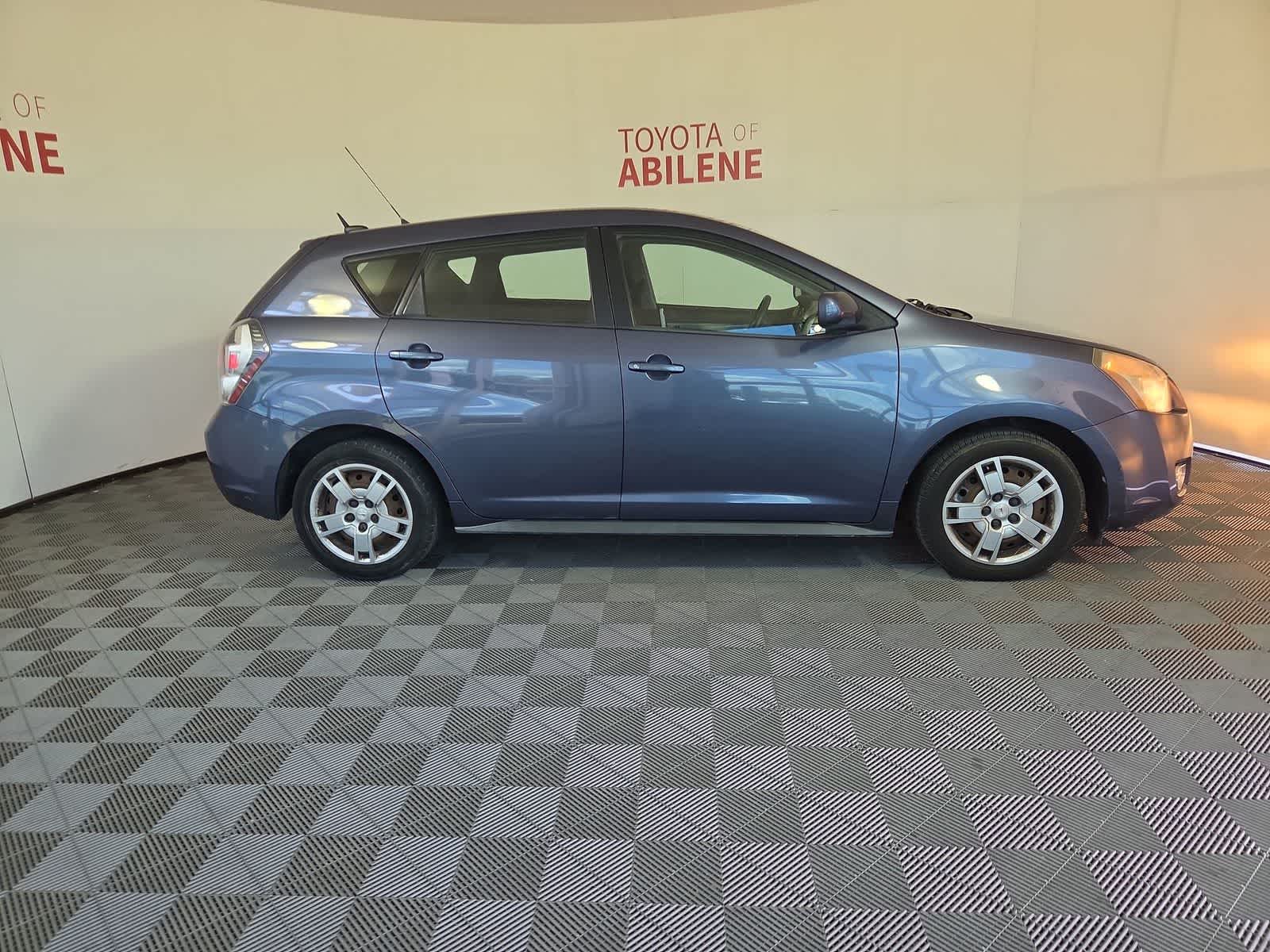 2009 Pontiac Vibe w/1SB