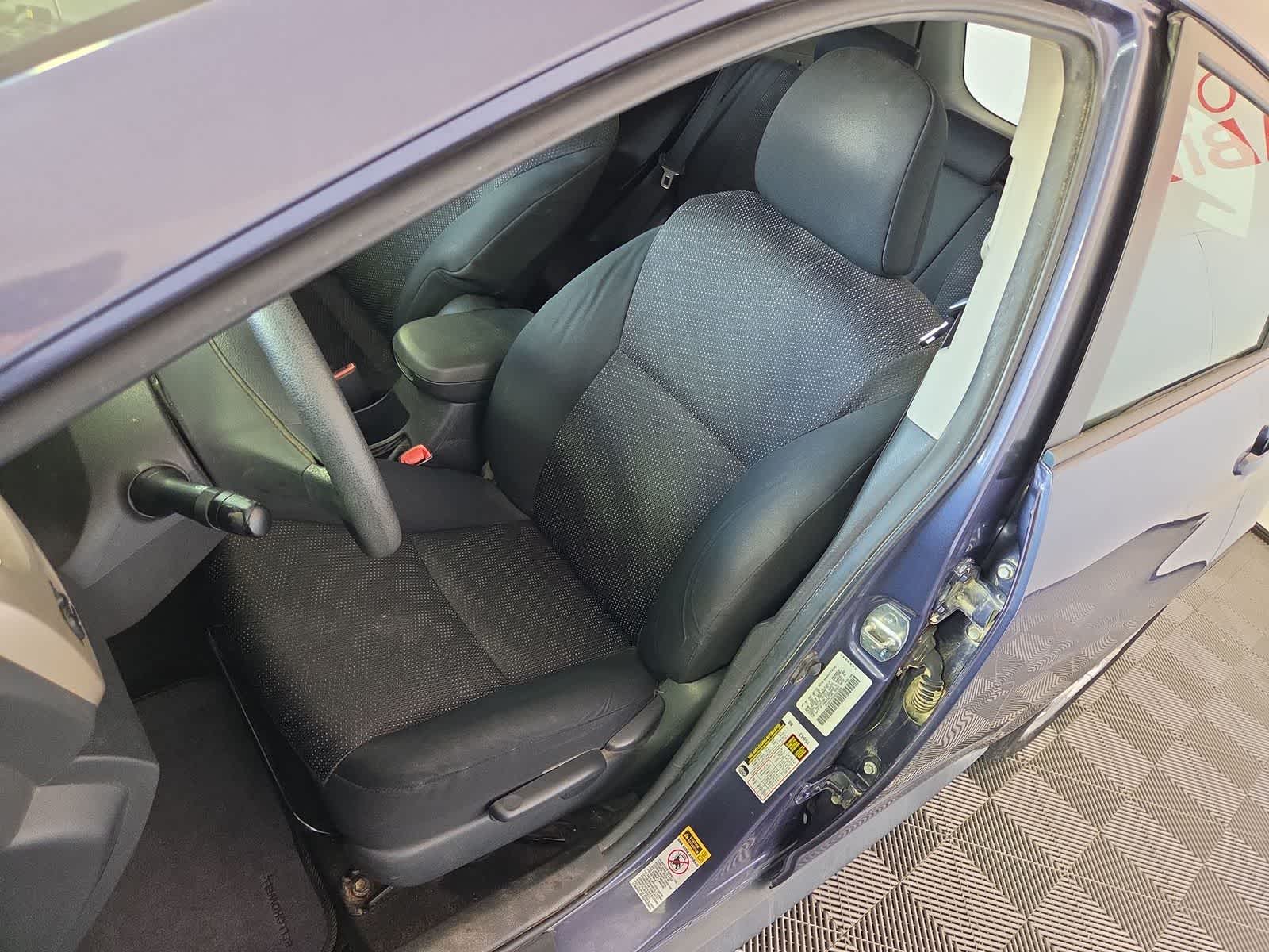 2009 Pontiac Vibe w/1SB