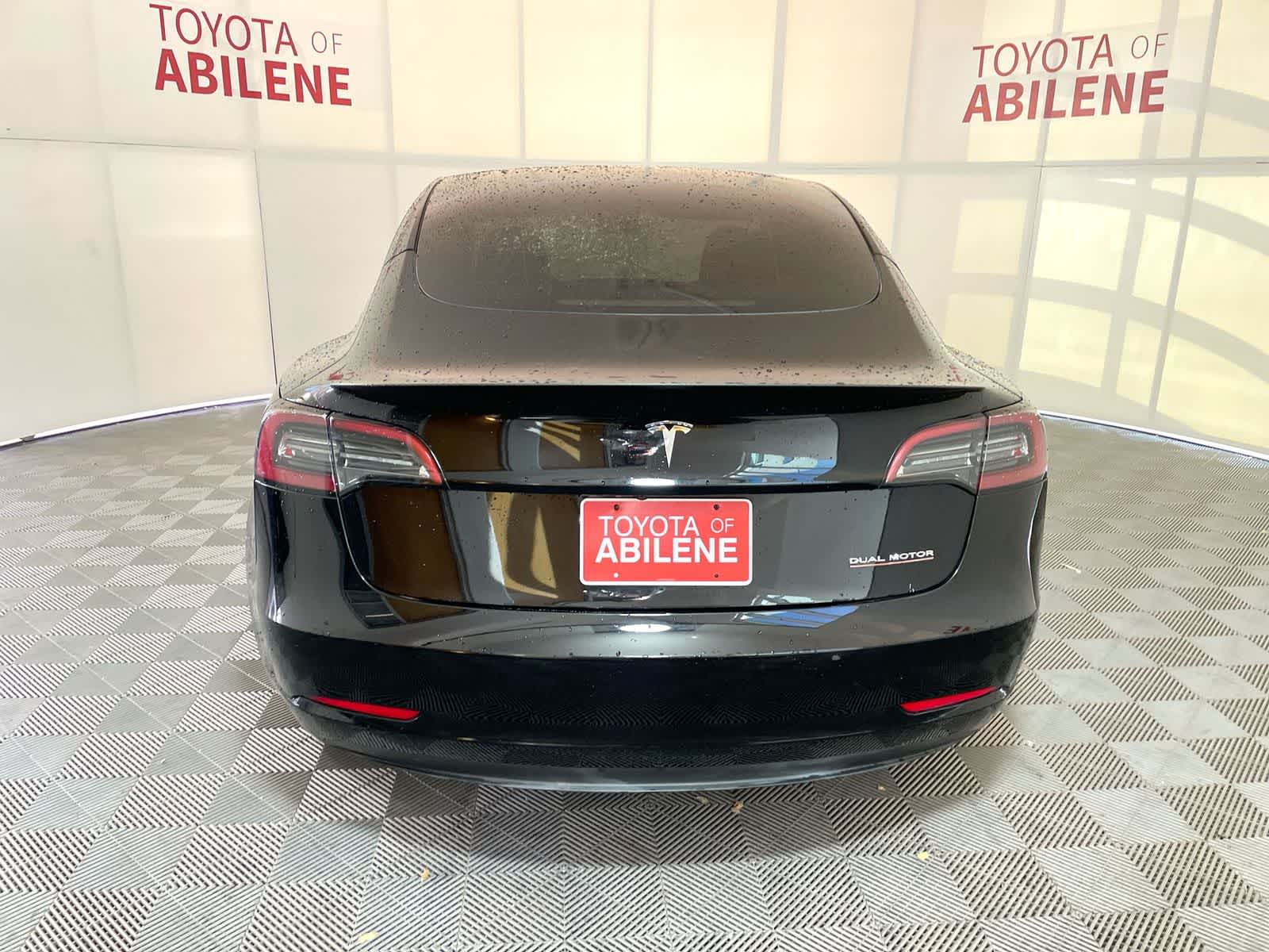 2023 Tesla Model 3 Performance