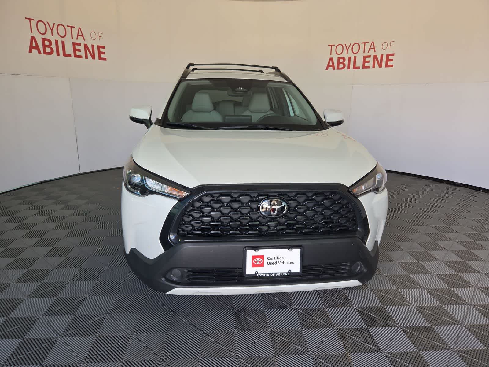 2024 Toyota Corolla Cross LE