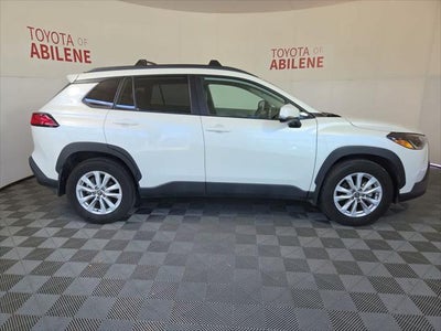 2024 Toyota Corolla Cross LE