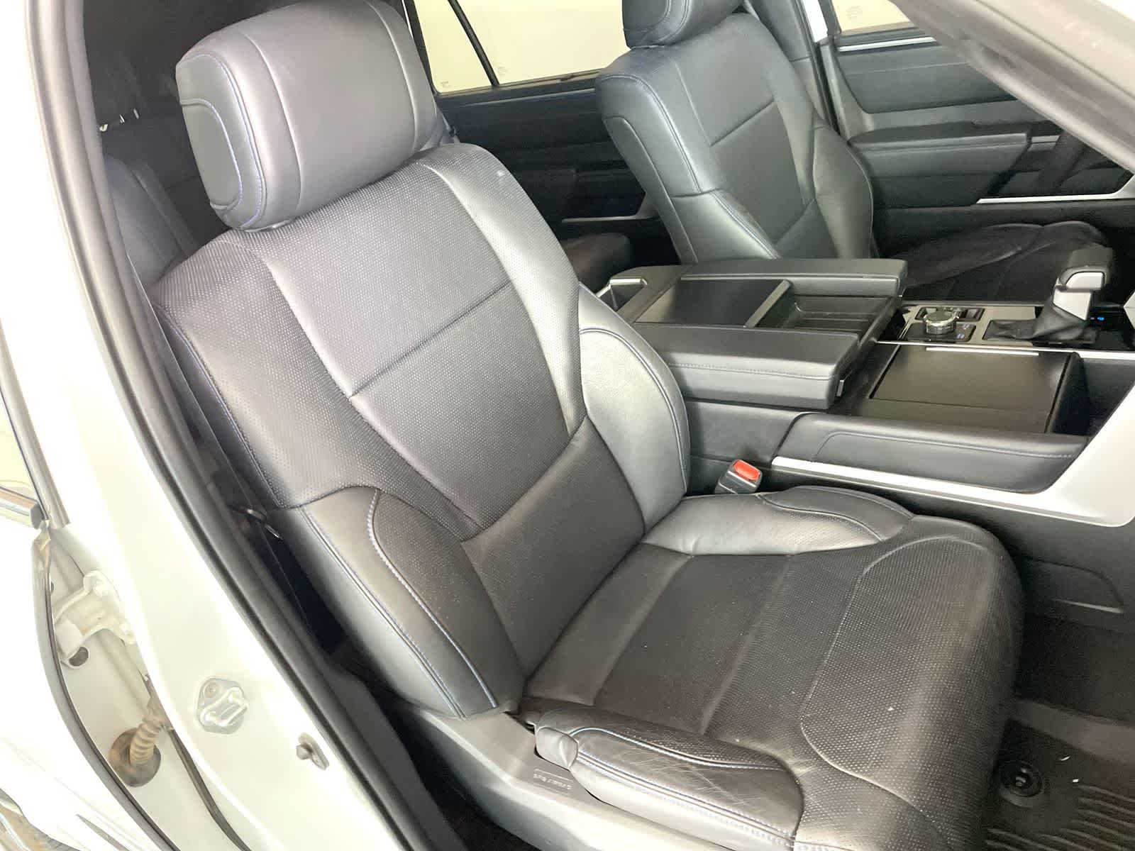 2023 Toyota Sequoia Platinum