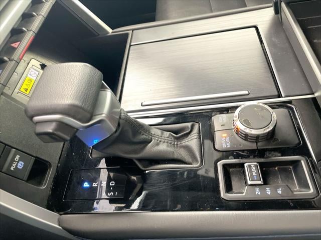 2023 Toyota Sequoia Platinum