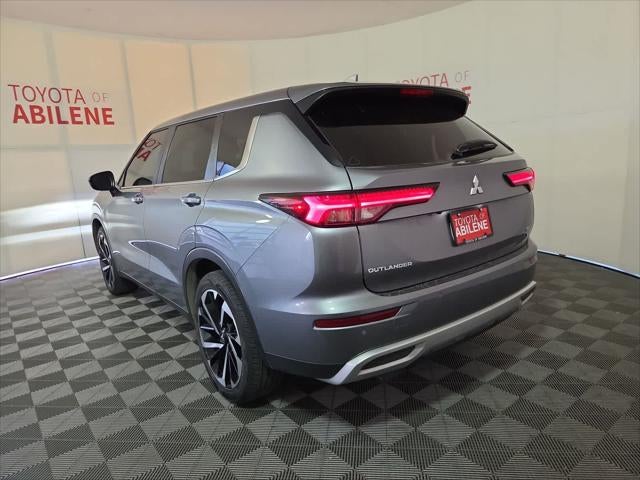 2024 Mitsubishi Outlander SE