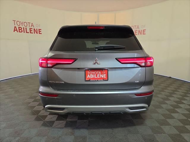 2024 Mitsubishi Outlander SE