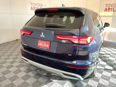 2024 Mitsubishi Outlander SE