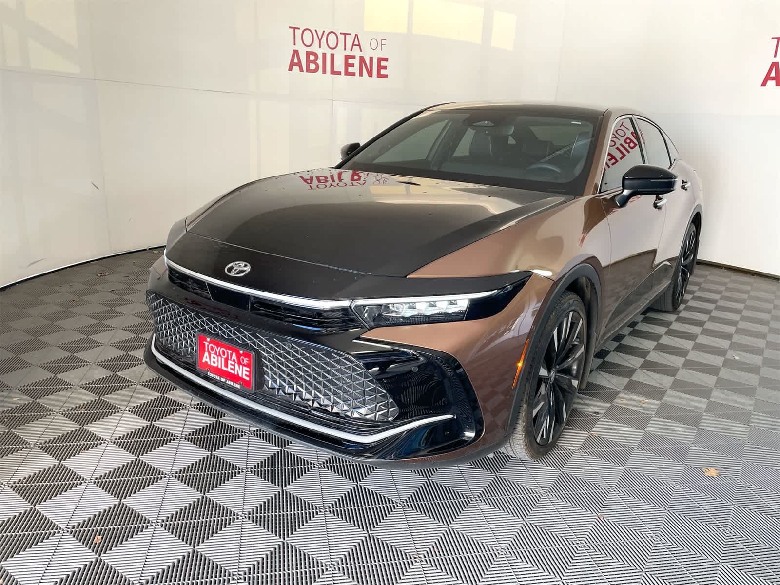 2024 Toyota Crown Platinum