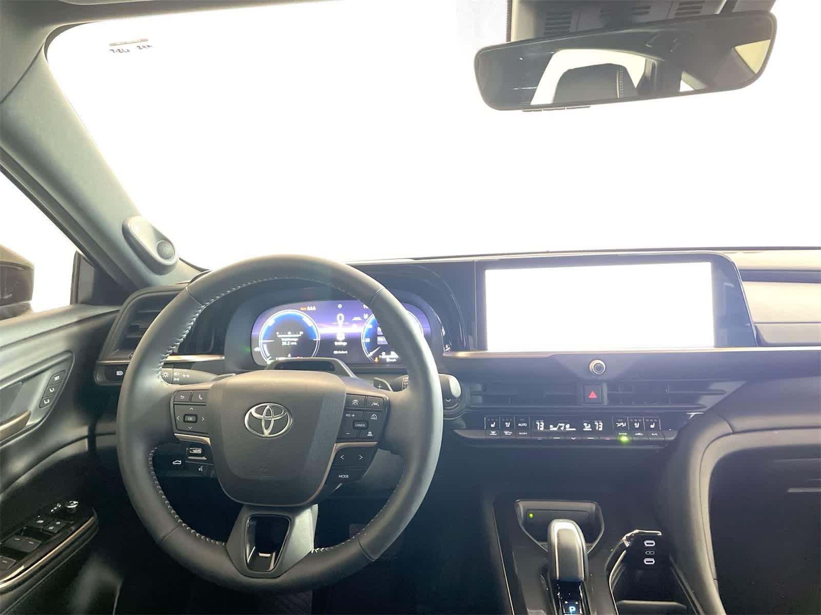 2024 Toyota Crown Platinum