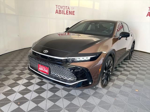 2024 Toyota Crown Platinum