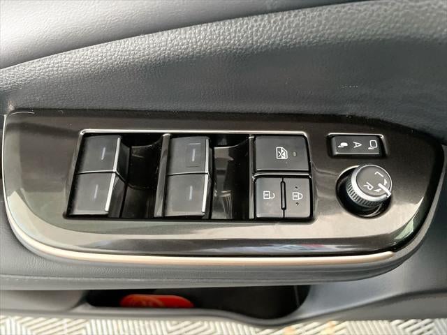 2024 Toyota Crown Platinum