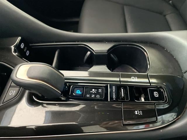 2024 Toyota Crown Platinum