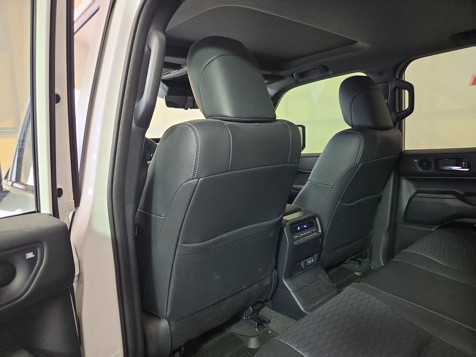 2025 Toyota Land Cruiser 4WD (Natl)
