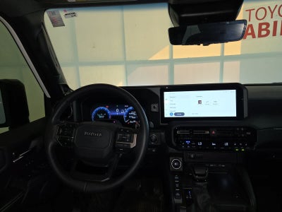 2025 Toyota Land Cruiser 4WD (Natl)