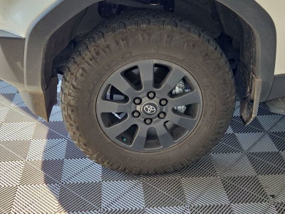 2025 Toyota Land Cruiser 4WD (Natl)