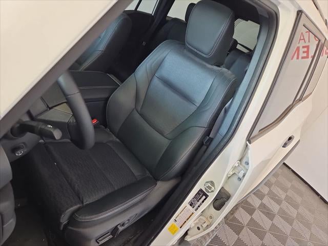 2025 Toyota Land Cruiser 4WD (Natl)