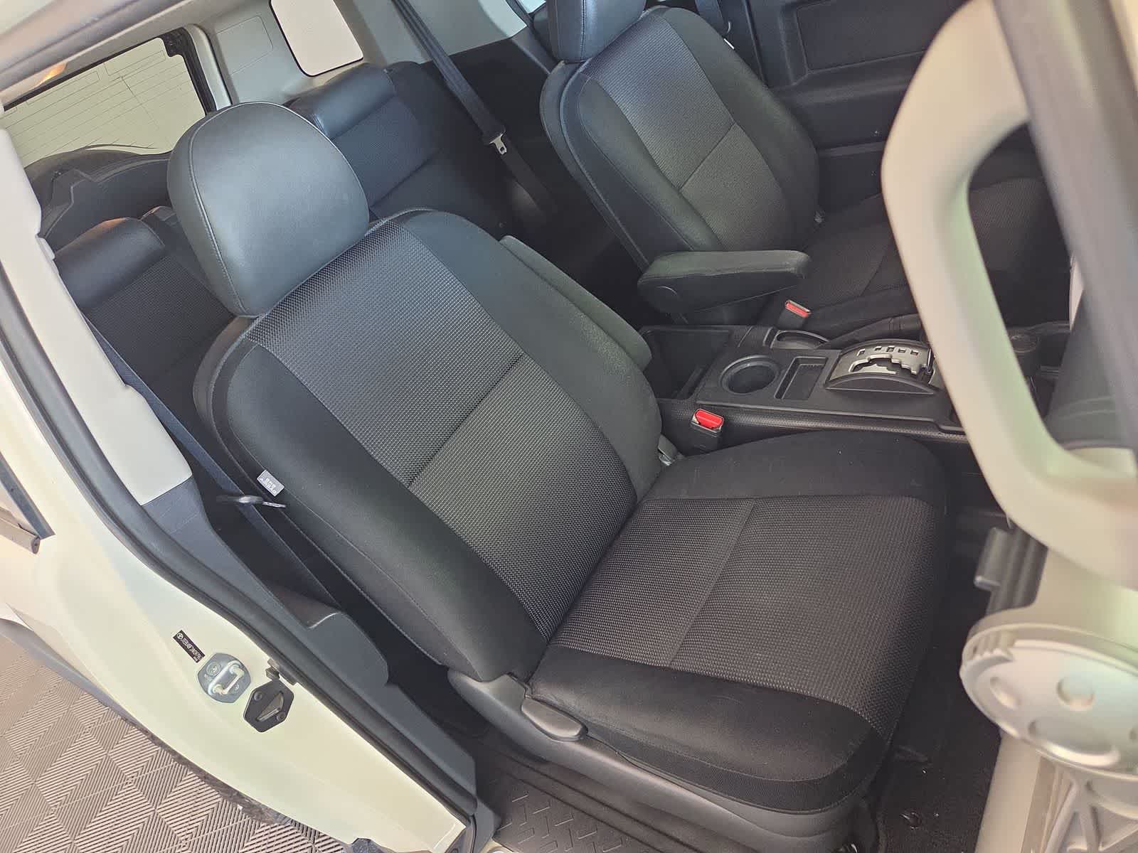 2010 Toyota FJ Cruiser 4WD 4dr Auto (Natl)
