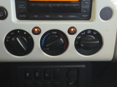 2010 Toyota FJ Cruiser 4WD 4dr Auto (Natl)