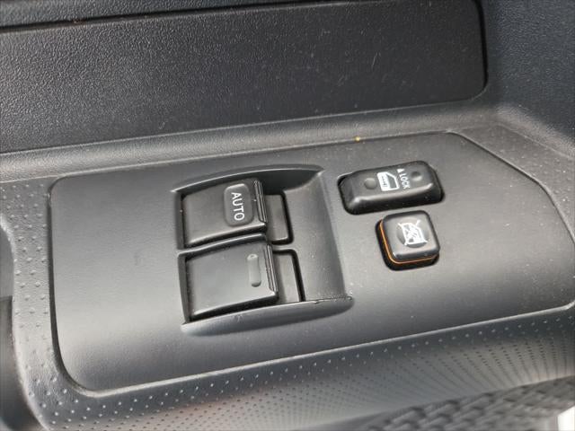 2010 Toyota FJ Cruiser 4WD 4dr Auto (Natl)
