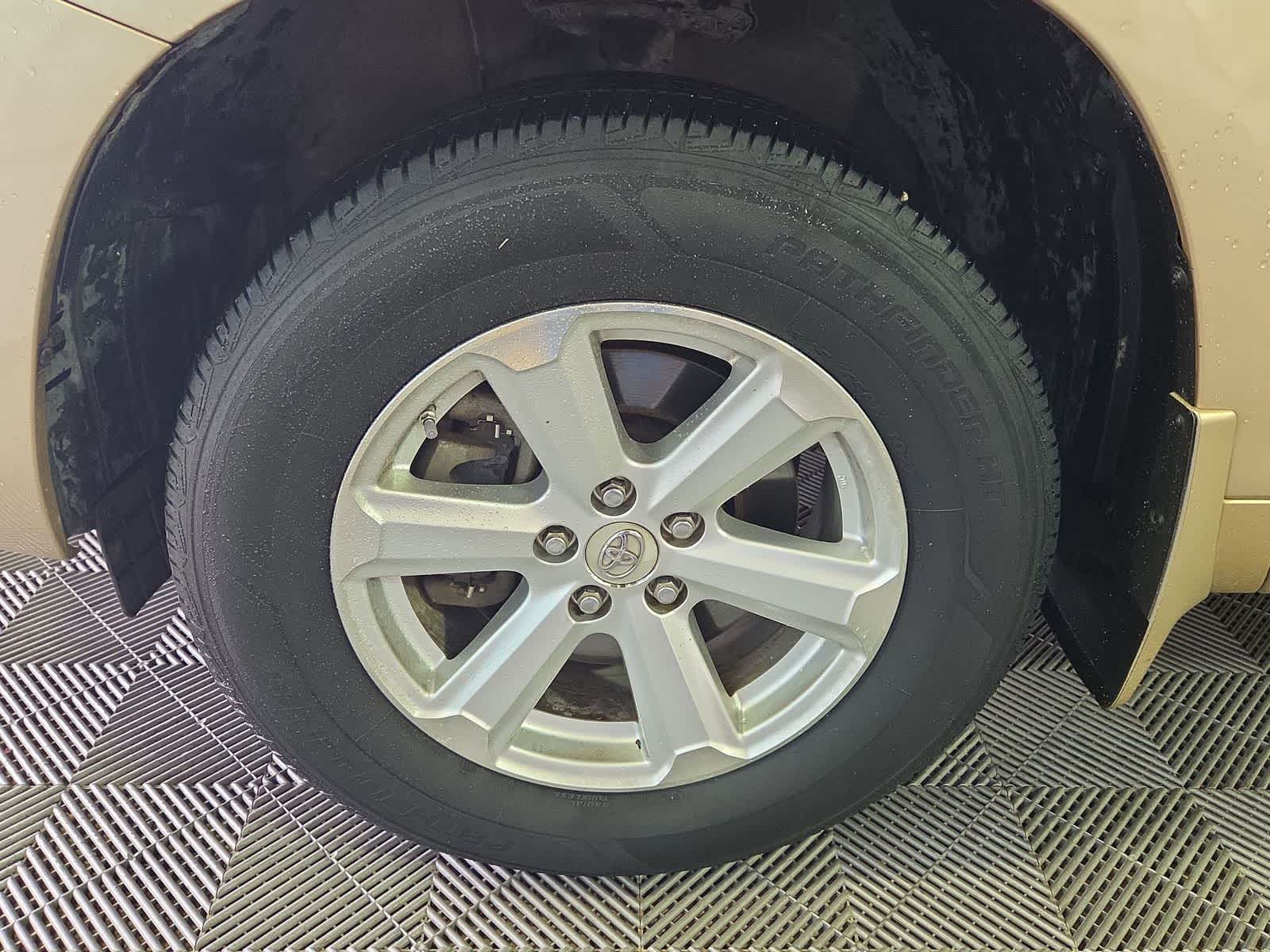 2009 Toyota Highlander Base