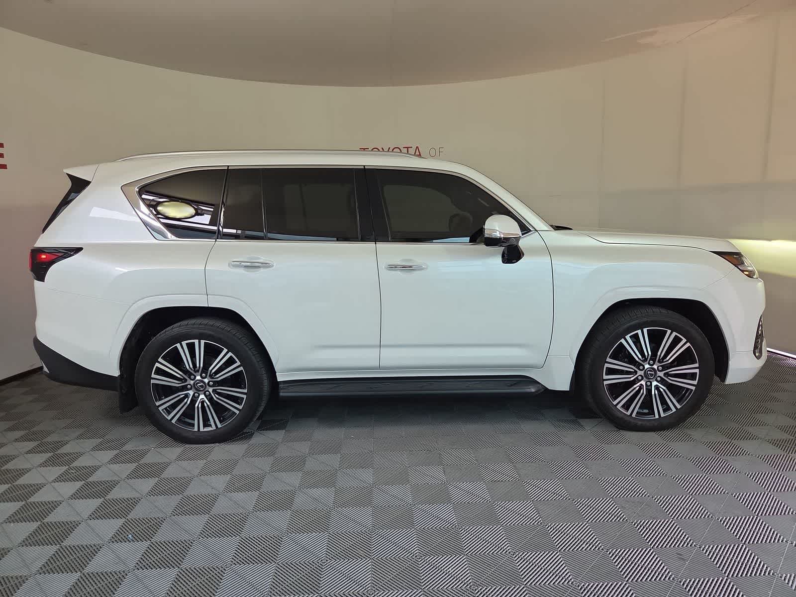 2024 Lexus LX 600 Luxury
