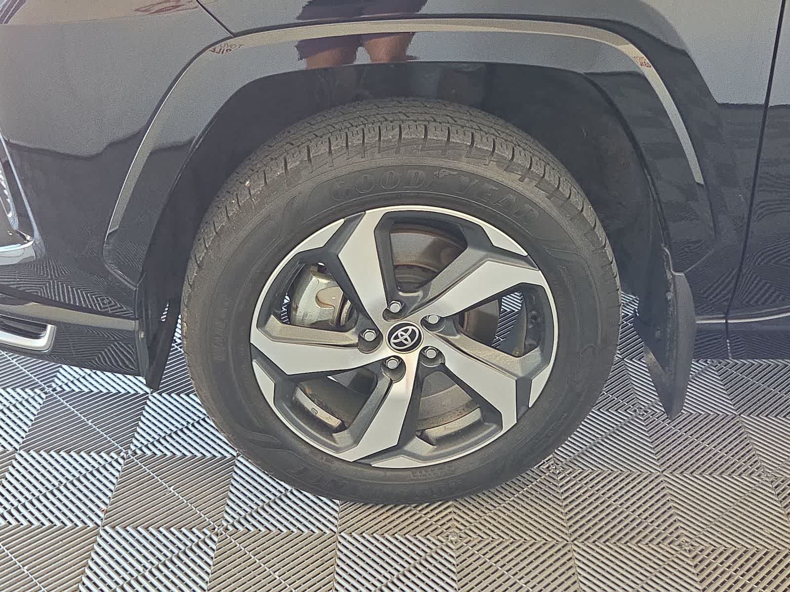 2023 Toyota RAV4 Prime SE