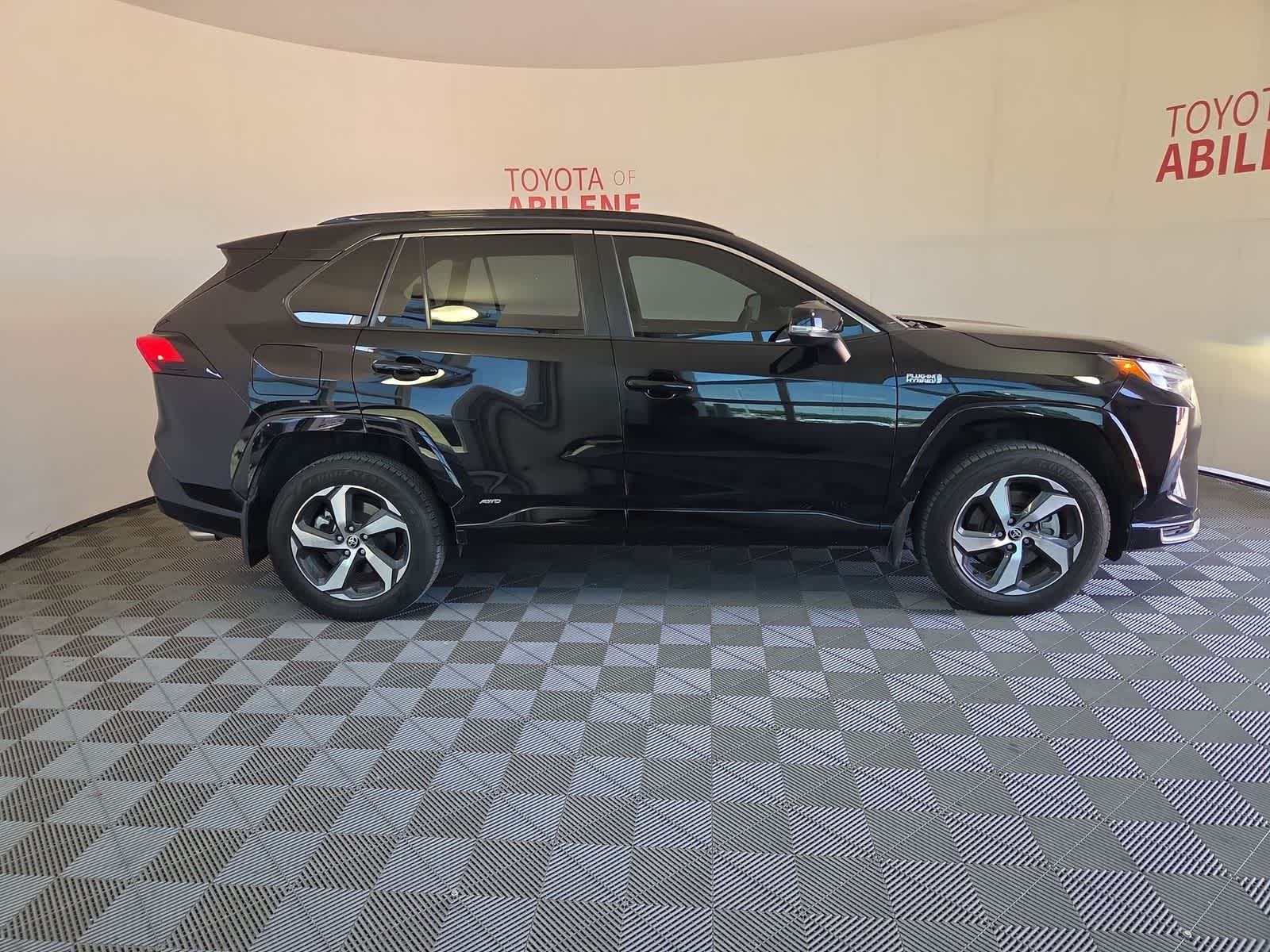2023 Toyota RAV4 Prime SE