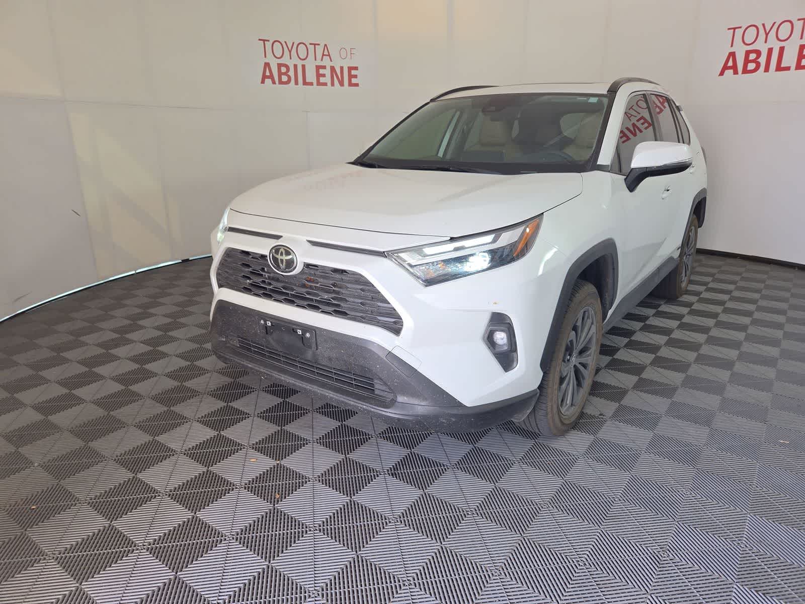 2025 Toyota RAV4 Hybrid XLE Premium
