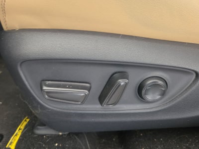 2025 Toyota RAV4 Hybrid XLE Premium