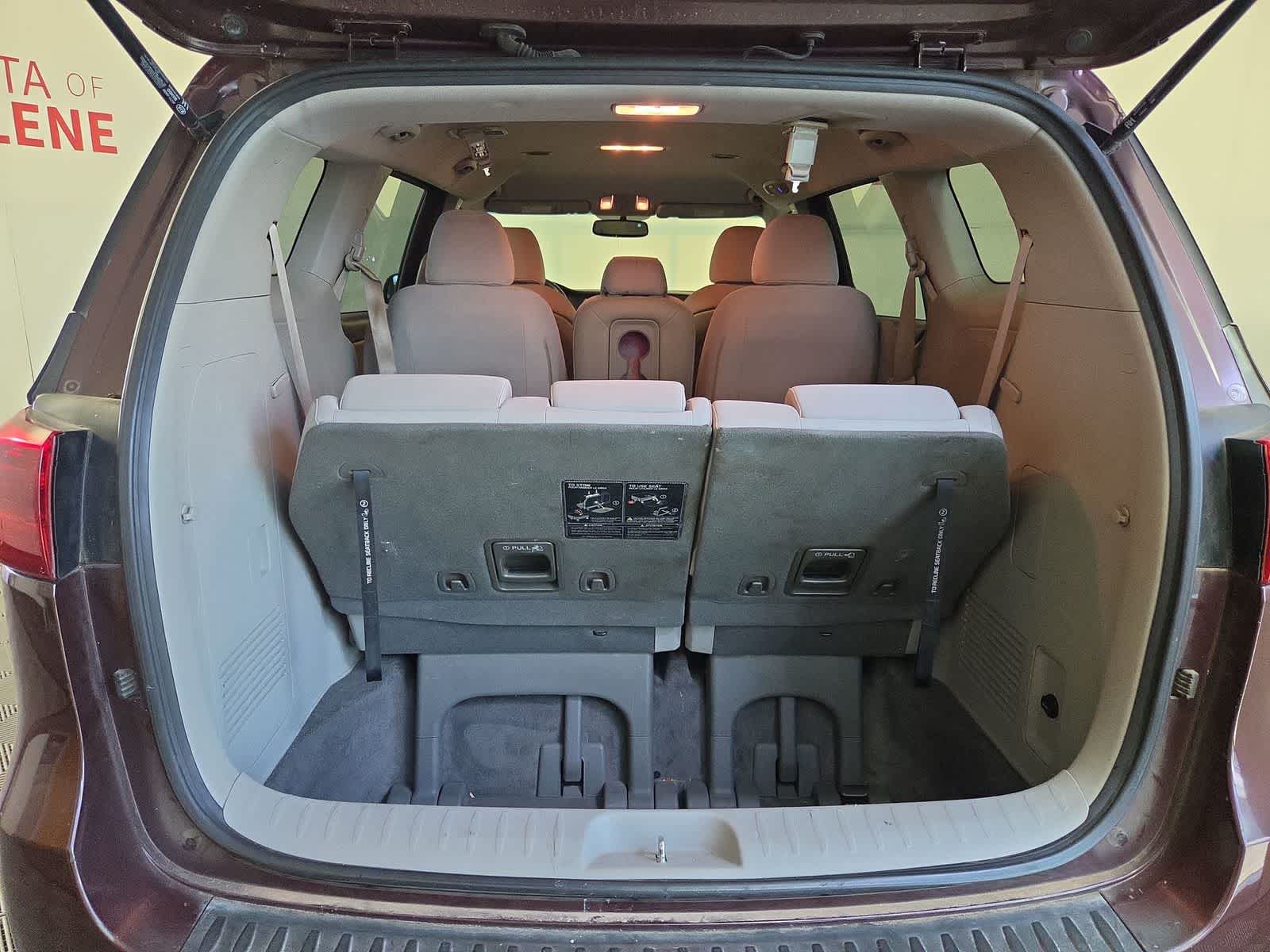 2016 Kia Sedona LX