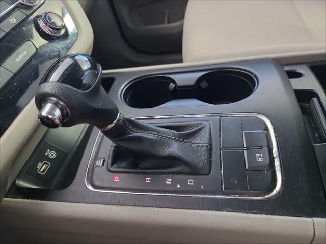 2016 Kia Sedona LX