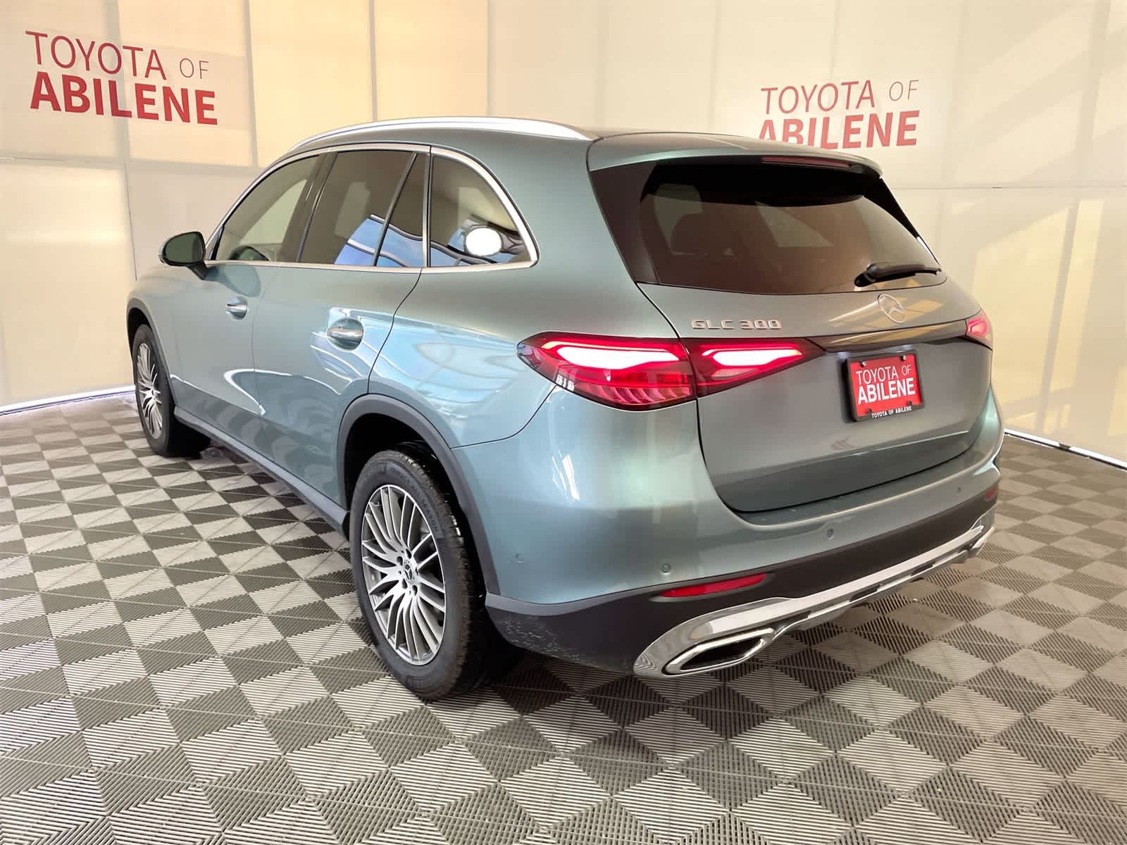 2026 Mercedes-Benz GLC GLC 300