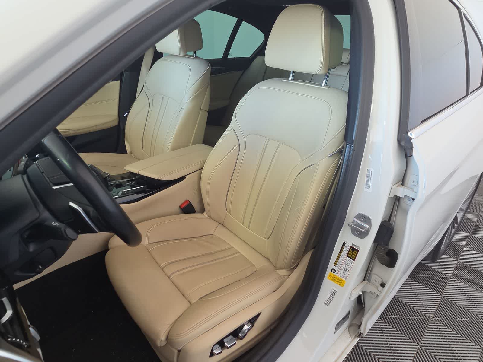 2019 BMW 530i 530i