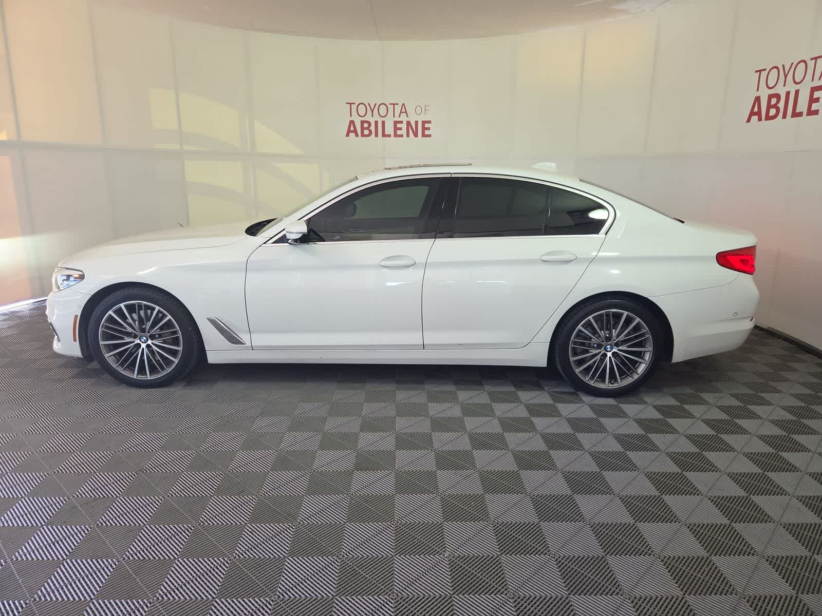 2019 BMW 530i 530i