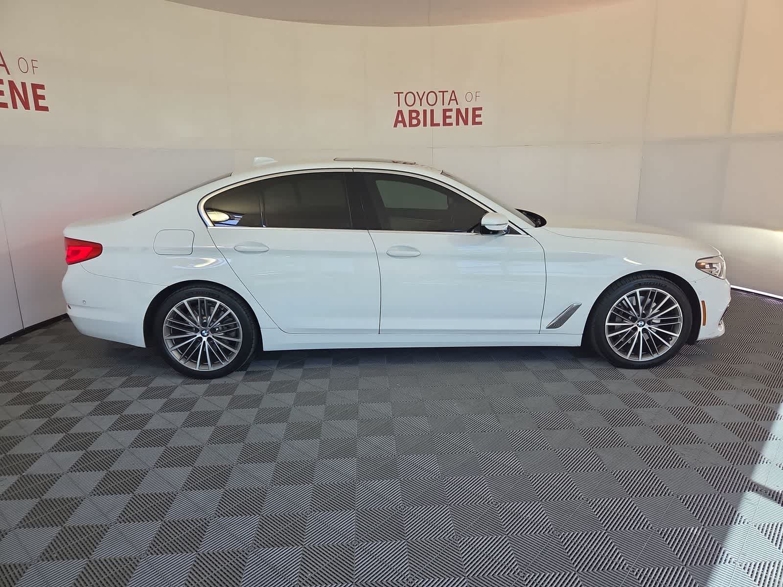 2019 BMW 530i 530i