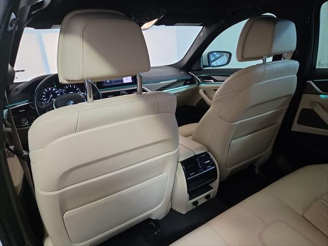 2019 BMW 530i 530i