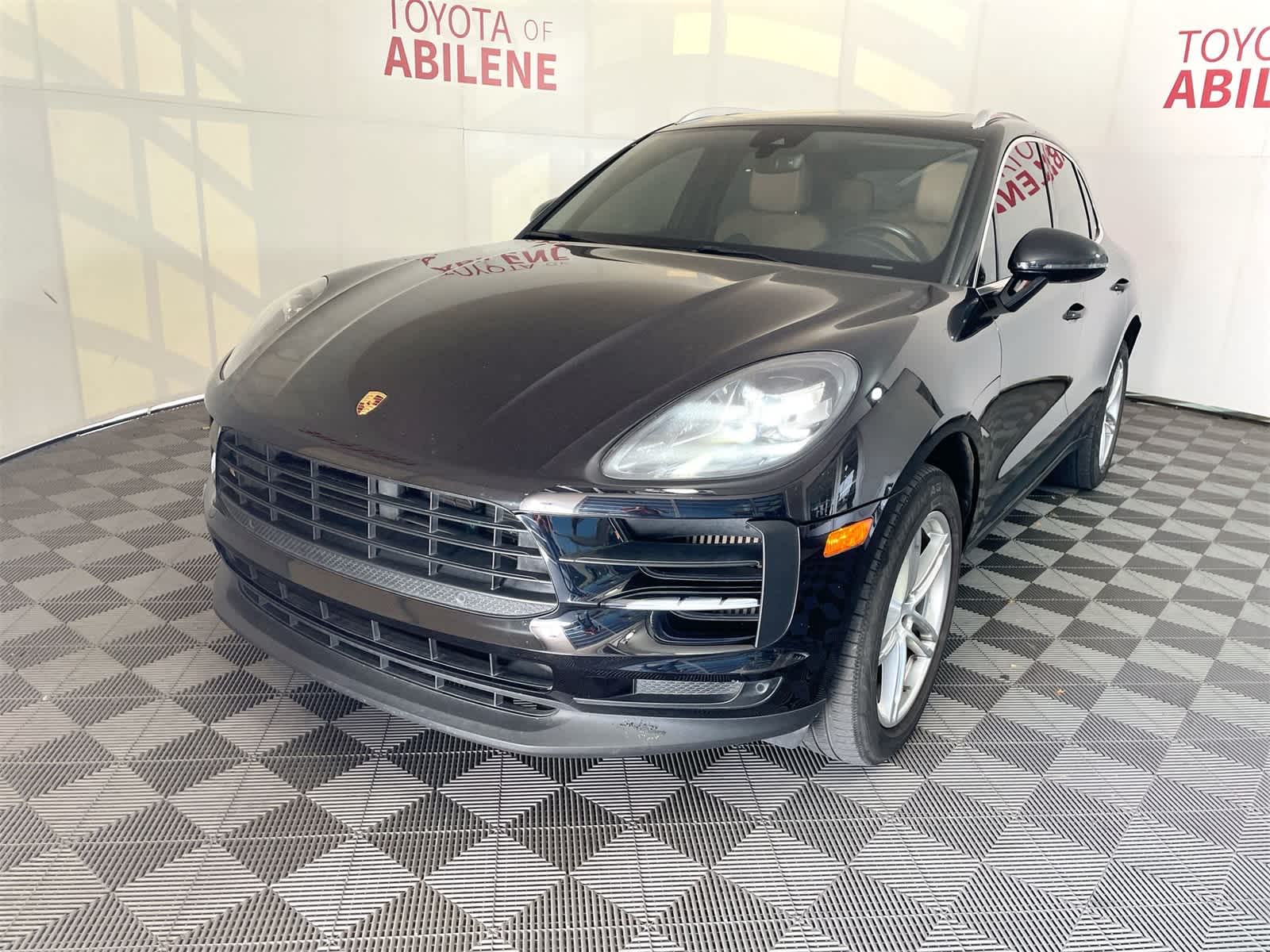 2020 Porsche Macan S