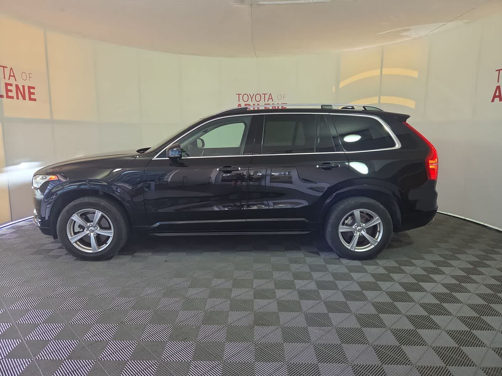 2016 Volvo XC90 T5 Momentum
