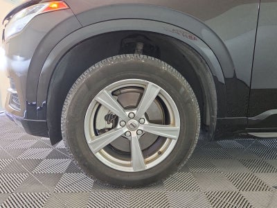 2016 Volvo XC90 T5 Momentum