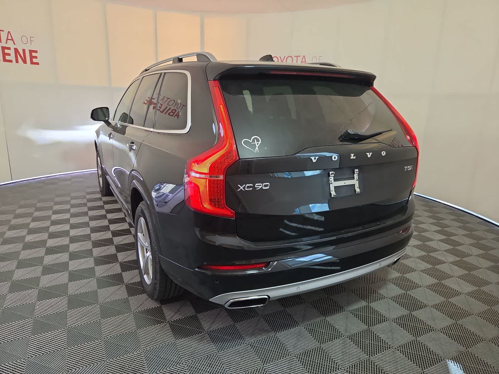 2016 Volvo XC90 T5 Momentum
