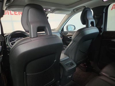 2016 Volvo XC90 T5 Momentum