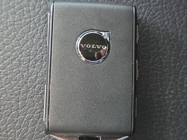 2016 Volvo XC90 T5 Momentum