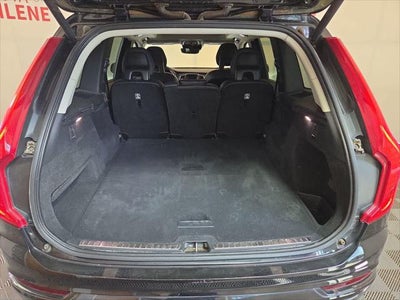 2016 Volvo XC90 T5 Momentum