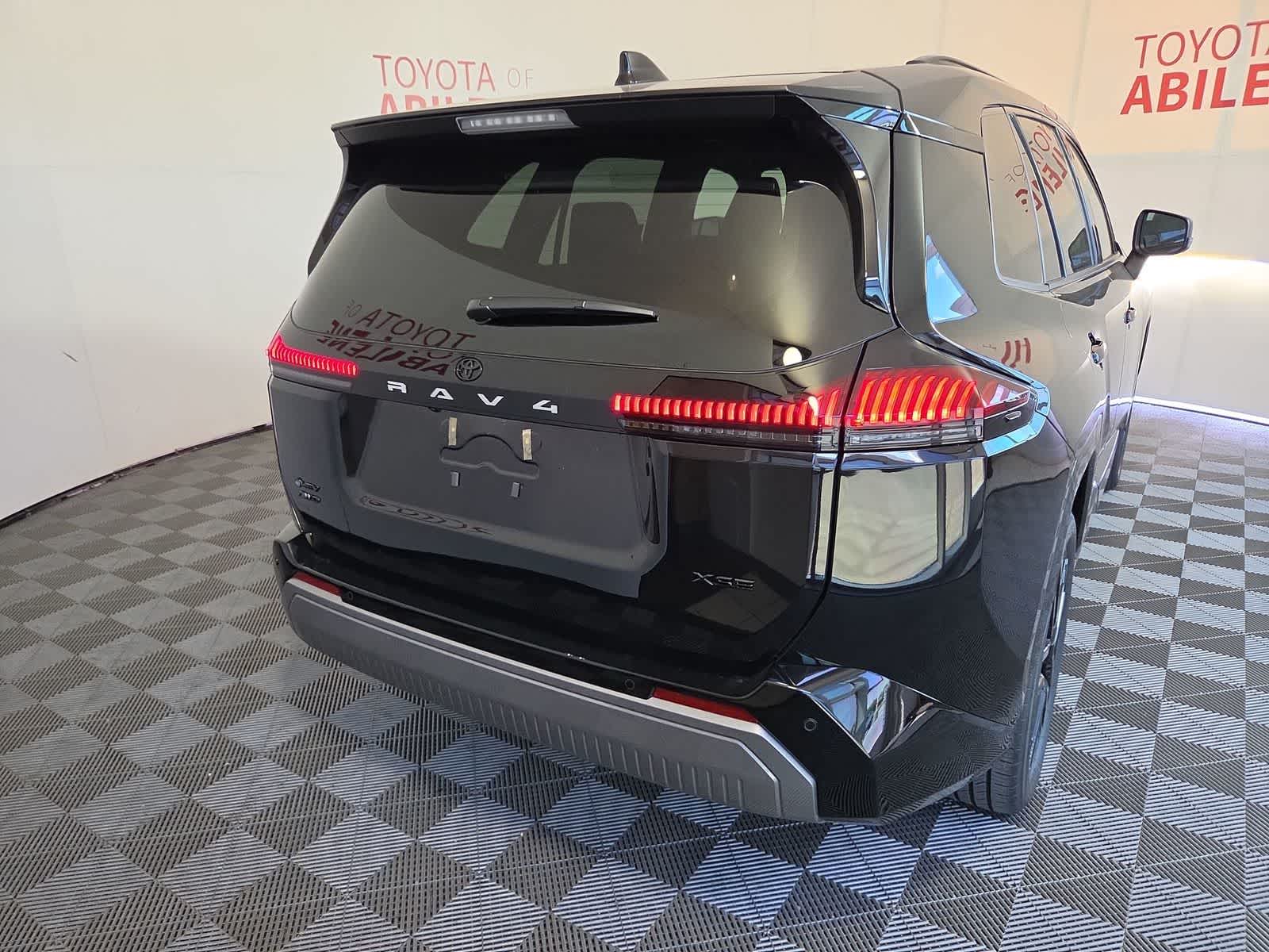 2026 Toyota RAV4 XSE