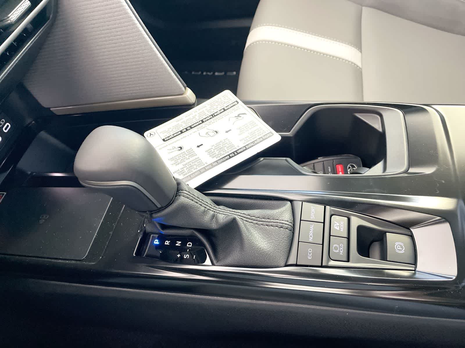 2026 Toyota Camry SE - Photo 22