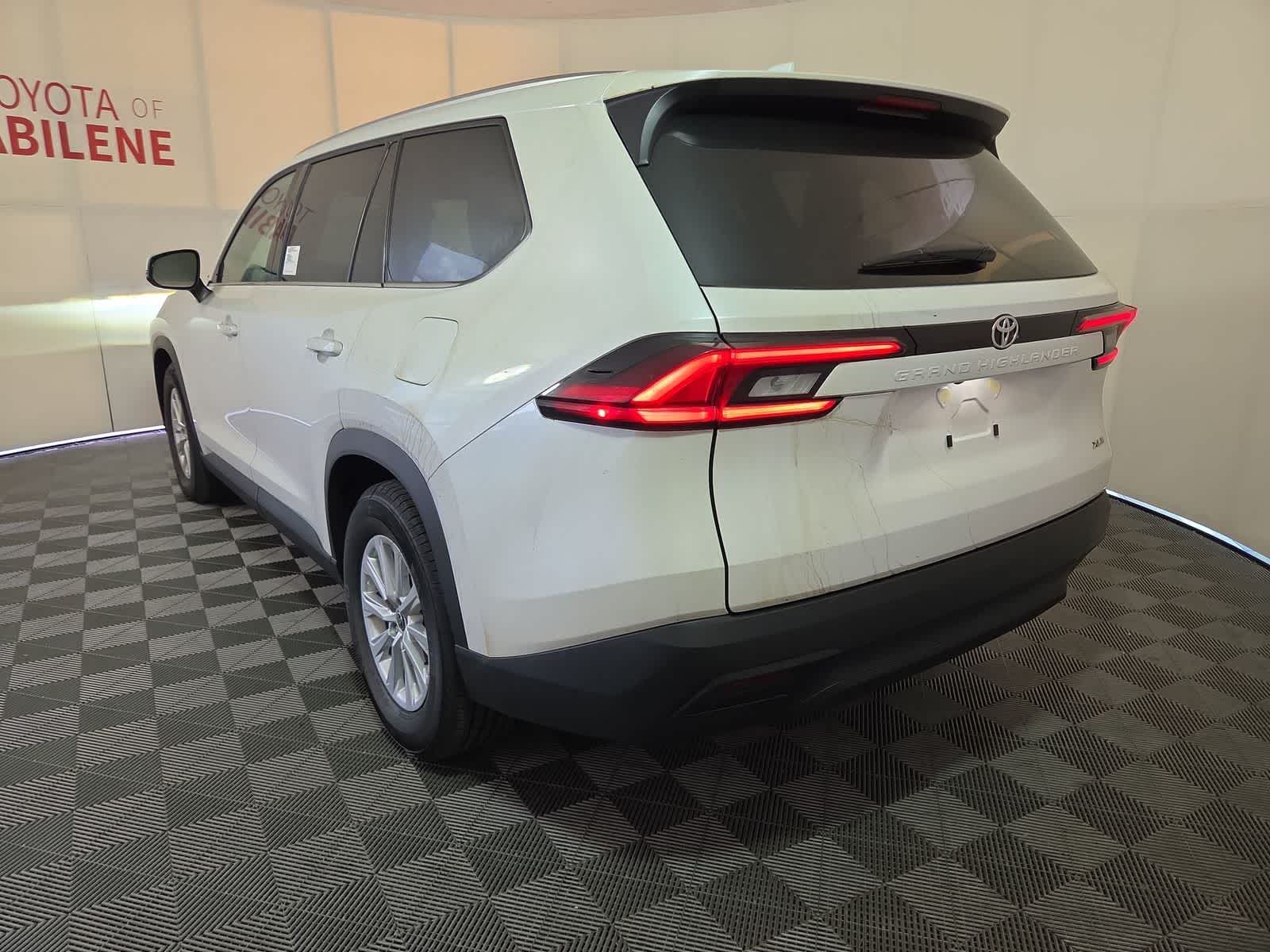 2026 Toyota Grand Highlander XLE