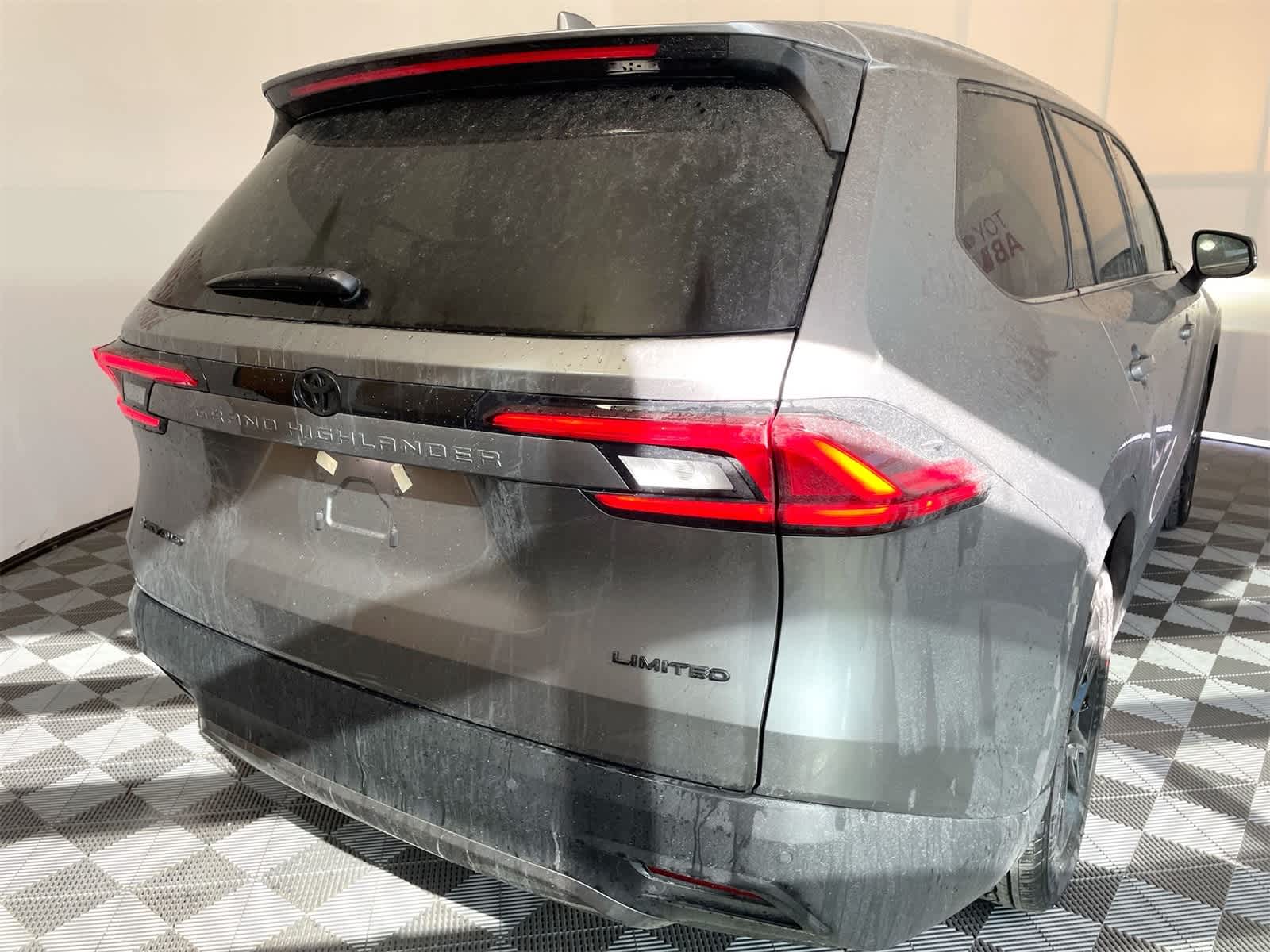 2026 Toyota Grand Highlander Hybrid Limited